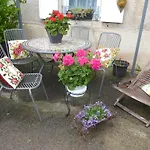 D'hôtes Le Tilleul De Canac Parking Privé Gratuit Petits Déjeuners Compris Bed and breakfast Rodez