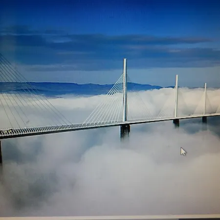 D'hotes Le Tilleul De Canac Parking Prive Gratuit Petits Dejeuners Compris Frühstückspension Rodez