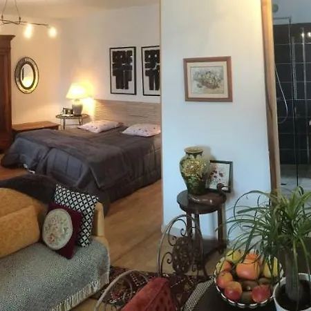 D'hotes Le Tilleul De Canac Parking Prive Gratuit Petits Dejeuners Compris Frühstückspension 3*