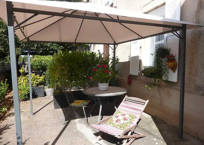 Nocleg ze śniadaniem D'hotes Le Tilleul De Canac Parking Prive Gratuit Petits Dejeuners Compris 3*