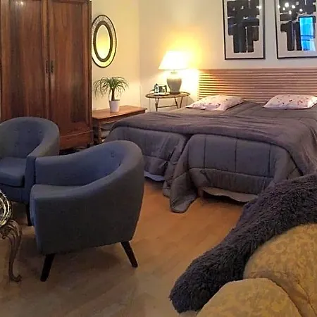 B&B D'hotes Le Tilleul De Canac Parking Prive Gratuit Petits Dejeuners Compris 로데즈